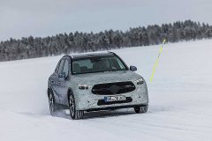 Mercedes-Benz大改GLC展开雪地测试，传将于6月1日发表